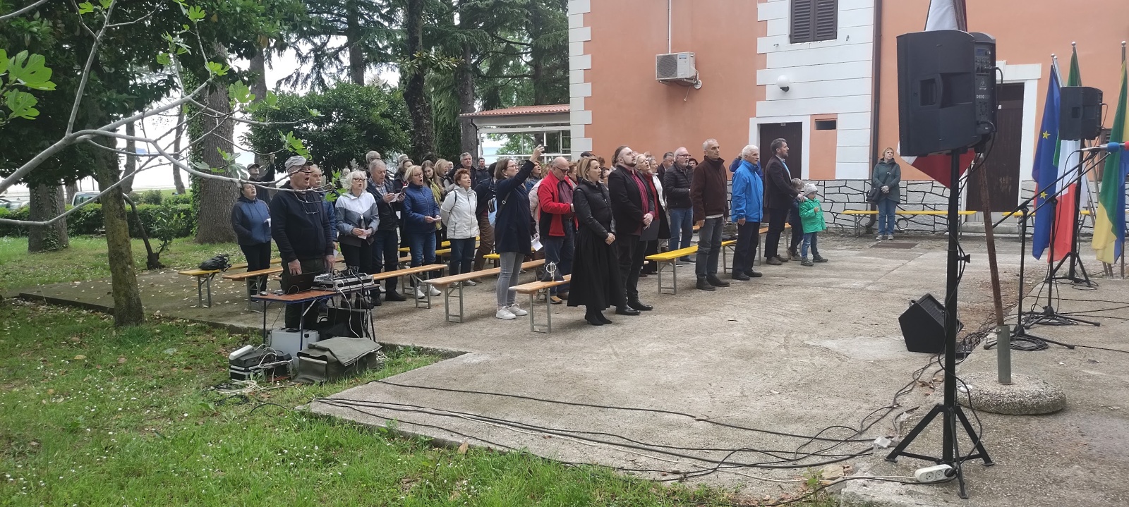 Fotografije s proslave OF april 25